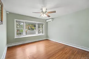 210 Spindle Rd, Hicksville, NY 11801 - Photo 8