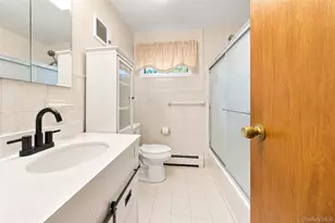 152 Van Cortlandt Park Ave, Yonkers, NY 10701 - Photo 16