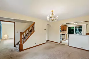 5 Center Ct, Bethpage, NY 11714 - Photo 8