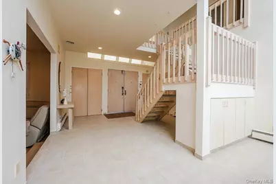 40 Cayuga Avenue, Atlantic Beach, NY 11509 - Photo 4