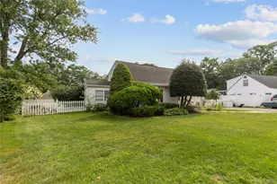 713 Wren Ct, West Hempstead, NY 11552 - Photo 4