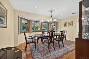 38 McCulloch Dr, Dix Hills, NY 11746 - Photo 12