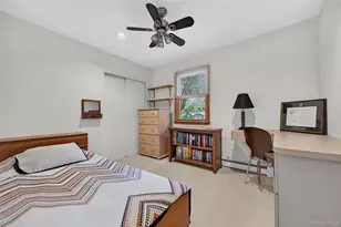 38 McCulloch Dr, Dix Hills, NY 11746 - Photo 20