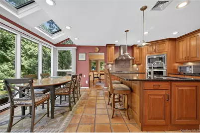 38 McCulloch Drive, Dix Hills, NY 11746 - Photo 6