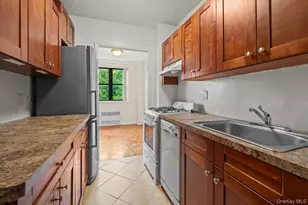 735 Kappock St, Bronx, NY 10463 - Photo 4