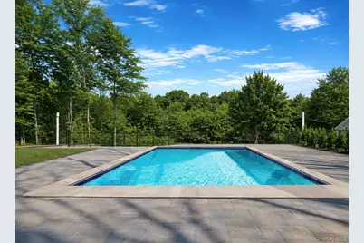 150 Sugar Toms Lane, East Norwich, NY 11732 - Photo 34
