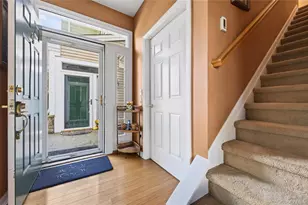 35 Symphony Dr, Lake Grove, NY 11755 - Photo 4