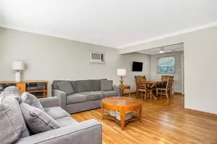 117 Midwood Ave, Farmingdale, NY 11735 - Photo 6