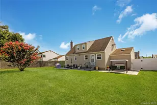 117 Midwood Ave, Farmingdale, NY 11735 - Photo 26