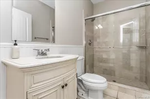 5 Preston Hollow Ct, Northport, NY 11768 - Photo 20