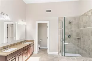 5 Preston Hollow Ct, Northport, NY 11768 - Photo 24