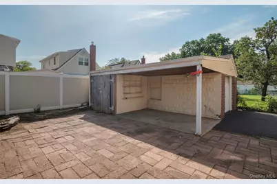 82-53 266th Street, Floral Park, NY 11004 - Photo 30