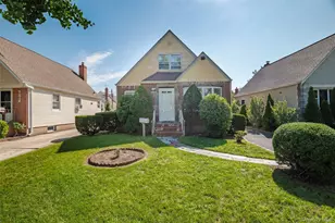 82-53 266th St, Floral Park, NY 11004 - Photo 1