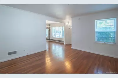 82-53 266th Street, Floral Park, NY 11004 - Photo 4