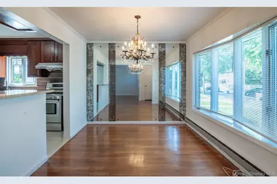 82-53 266th Street, Floral Park, NY 11004 - Photo 6