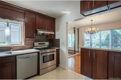 82-53 266th Street, Floral Park, NY 11004 - Photo 10