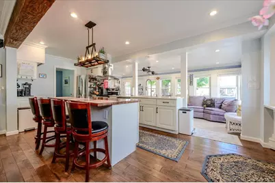 48 W 3rd Street, Freeport, NY 11520 - Photo 2