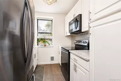 1160 Richmond Road #2F, New York, NY 10304 - Photo 16