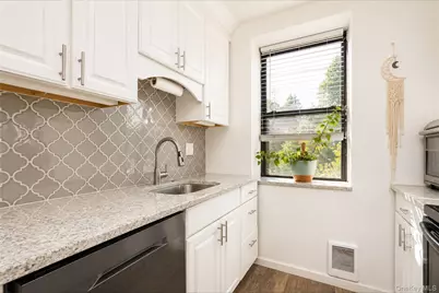 1160 Richmond Road #2F, New York, NY 10304 - Photo 18