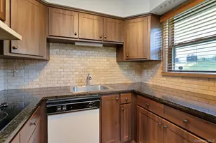 34 Warwick Pl, Yorktown Heights, NY 10598 - Photo 14