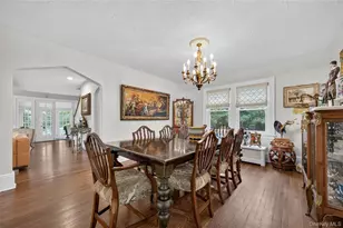 45 Cedar Dr, Great Neck, NY 11021 - Photo 10