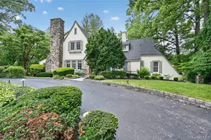 45 Cedar Dr, Great Neck, NY 11021 - Photo 2