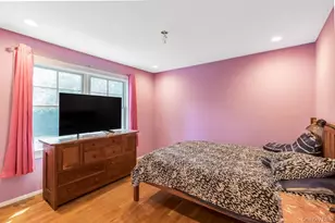 111 W Tiana Rd, Hampton Bays, NY 11946 - Photo 12