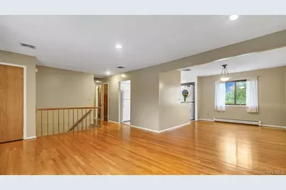 9 Harrison Avenue #2, Glen Cove, NY 11542 - Photo 4