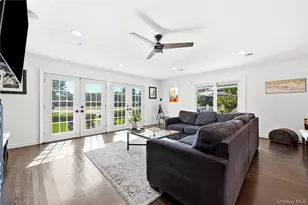 57 Wingam Dr, Islip, NY 11751 - Photo 16