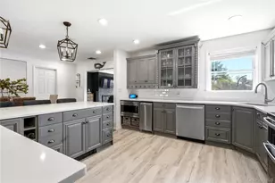 57 Wingam Dr, Islip, NY 11751 - Photo 10