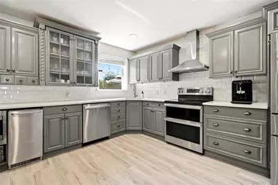 57 Wingam Drive, Islip, NY 11751 - Photo 12