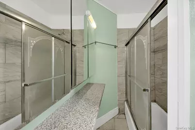 681 E 243rd Street, Bronx, NY 10470 - Photo 16