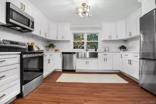 27 Winding Ln, Bedford Hills, NY 10507 - Photo 4