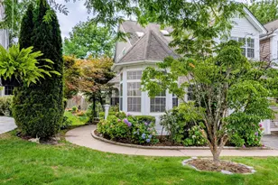 23 Roundtop Rd, Yonkers, NY 10710 - Photo 2