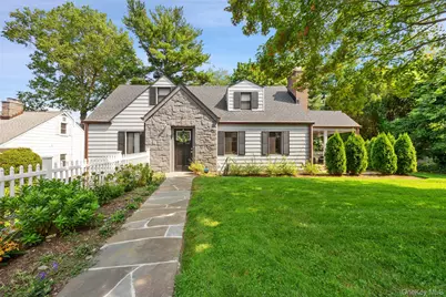 27 Clarendon Road, Scarsdale, NY 10583 - Photo 1