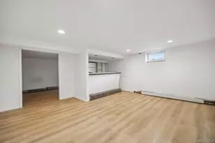174 Frederick Ave, Floral Park, NY 11001 - Photo 24