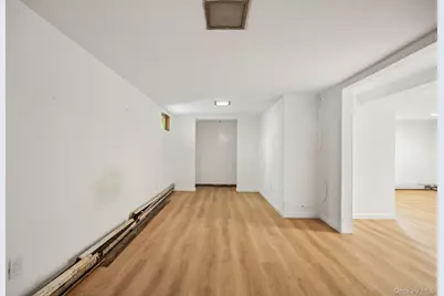 174 Frederick Avenue, Floral Park, NY 11001 - Photo 28