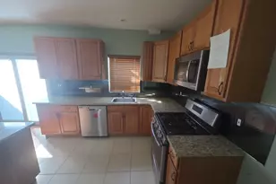 20 Laurel Rd, Lindenhurst, NY 11757 - Photo 6