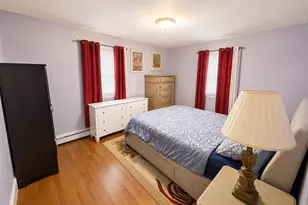 325 W Valley Stream Blvd, Valley Stream, NY 11580 - Photo 12