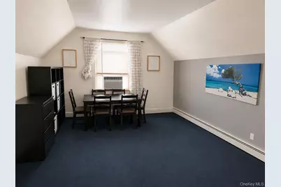 325 W Valley Stream Boulevard, Valley Stream, NY 11580 - Photo 18