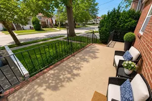 325 W Valley Stream Blvd, Valley Stream, NY 11580 - Photo 14