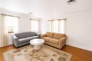 325 W Valley Stream Blvd, Valley Stream, NY 11580 - Photo 10