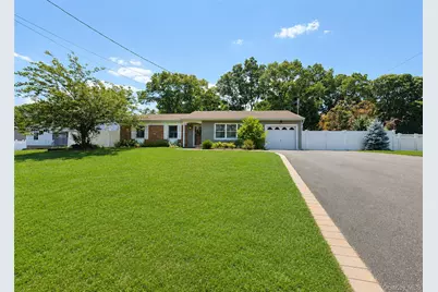 4476 Express Drive S, Ronkonkoma, NY 11779 - Photo 1