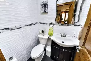 47-18 163rd Pl, Flushing, NY 11358 - Photo 8