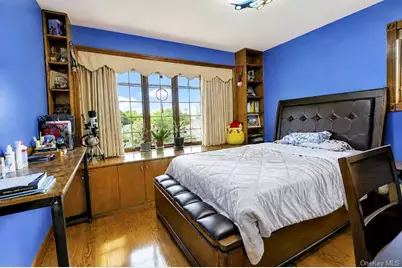 47-18 163rd Place, Flushing, NY 11358 - Photo 16