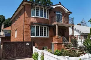 47-18 163rd Pl, Flushing, NY 11358 - Photo 1
