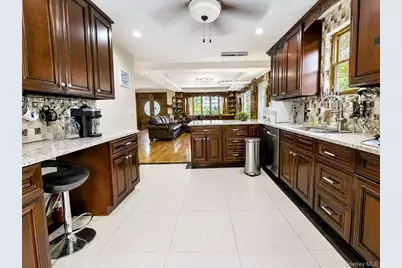 47-18 163rd Place, Flushing, NY 11358 - Photo 2
