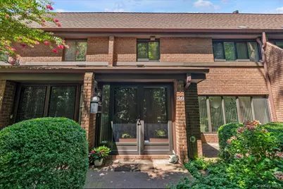 39 Spring Hollow, Roslyn, NY 11576 - Photo 2