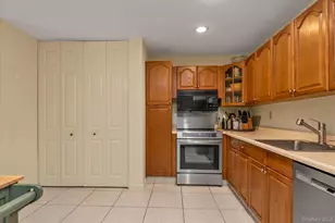 39 Spring Hollow, Roslyn, NY 11576 - Photo 10