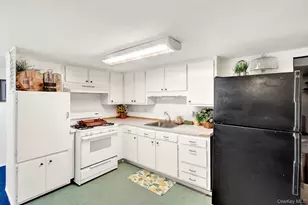 408 Oceanside St, Islip Terrace, NY 11752 - Photo 22